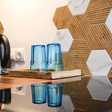 Redbrick Center Iv *