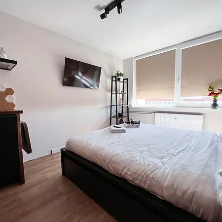Апартаменты Redbrick Center Iv