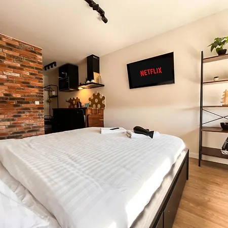 Redbrick Center Iv Апартаменты *