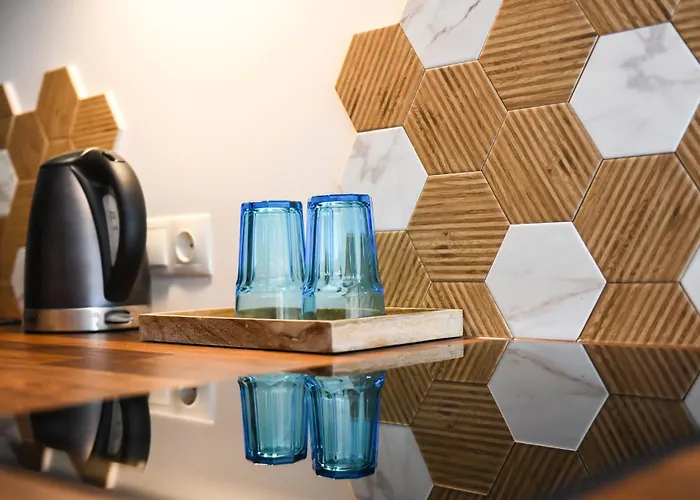 Redbrick Center Iv *